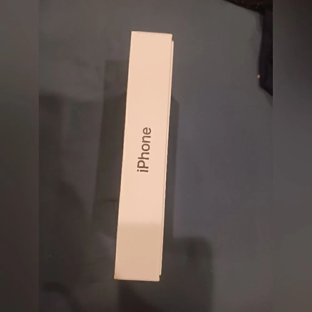 Apple iPhone 12 Cell Mobile Phone Empty Retail Box Only - Picture 2 of 4